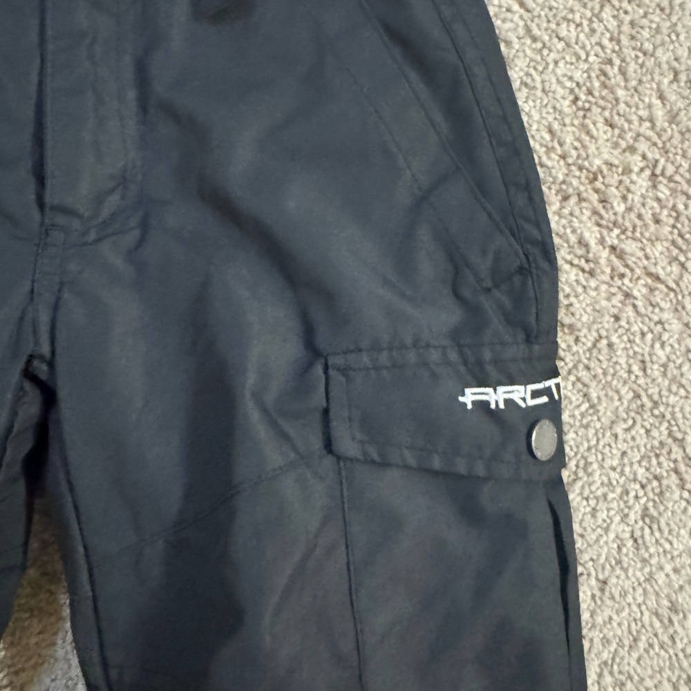 Arctix Black Cargo Pants Kids - size 6-7 - Picture 2 of 4